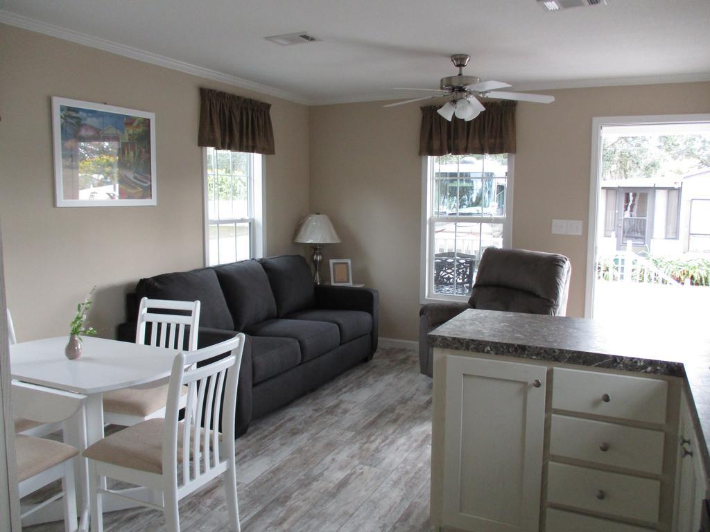 Sweetwater Villa Zephyrhills Exterior photo